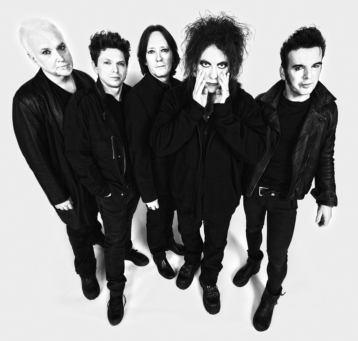 the cure в шкафу